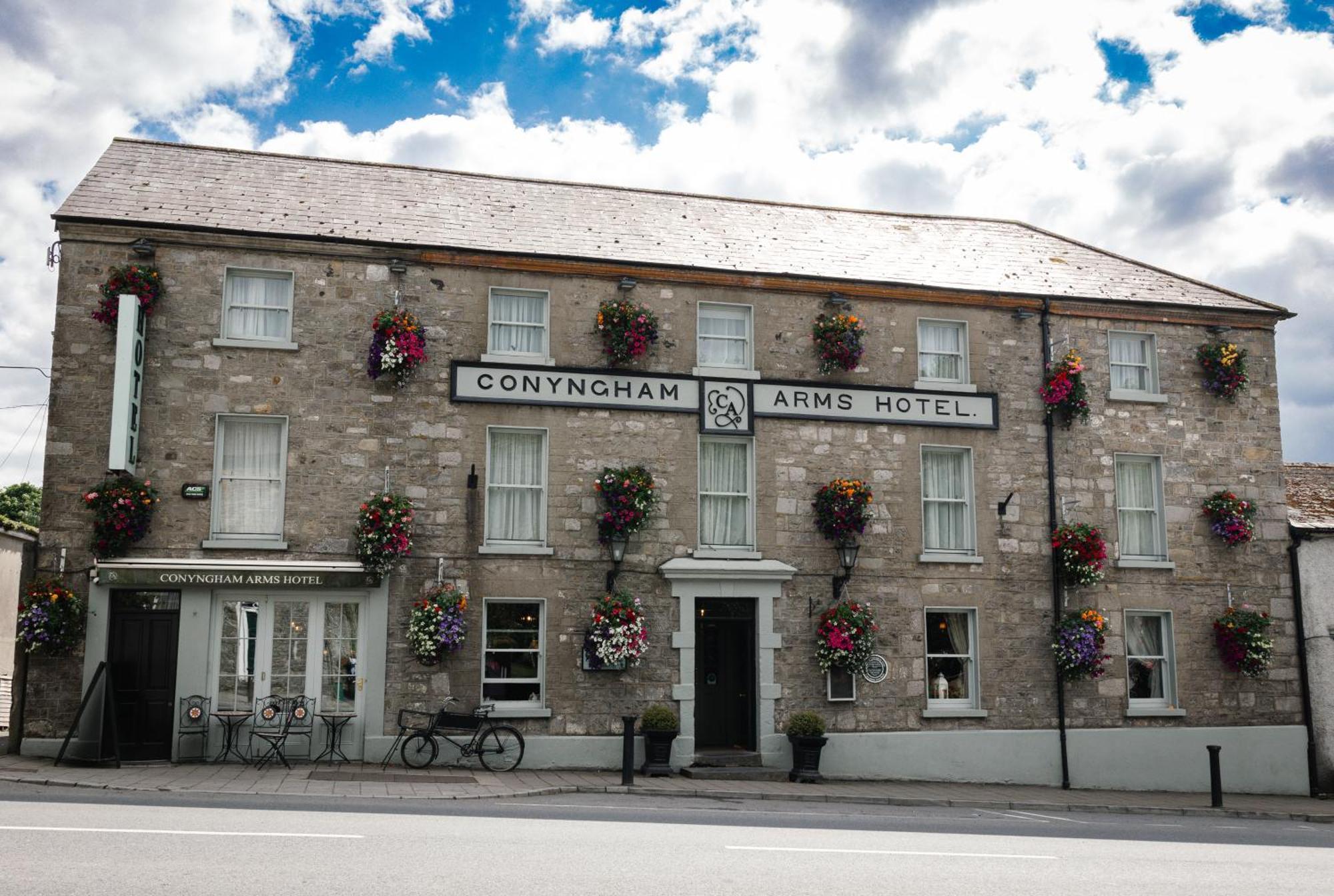 Conyngham Arms Hotel Slane Exterior photo